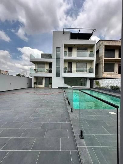 5 bedroom house for sale at East Legon-Adjiringano - 5 bedroom House in East Legon-Adjiringano - Sale