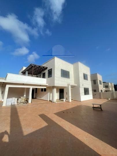 4 bedroom house for sale at Tse Addo - 4 bedroom House in Tse Addo - Sale