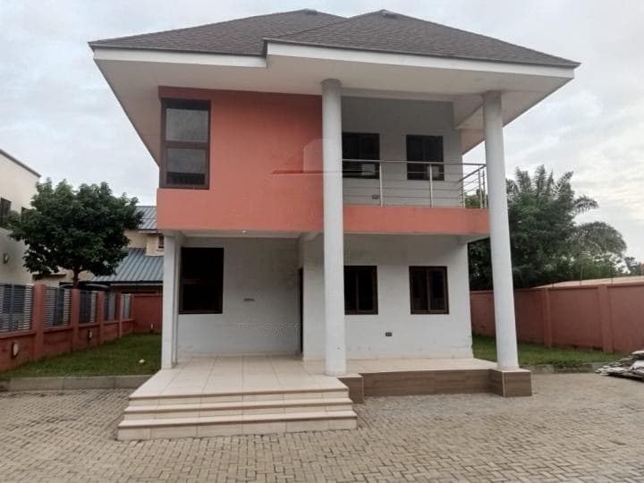 3 bedroom townhouse for rent at Adjiringanor - 3 bedroom House in Adjiringanor - Rent