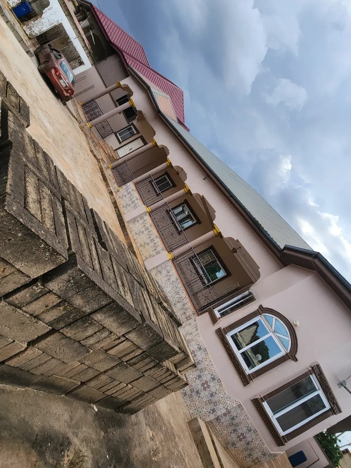 5bdrm House in Kronum Afrancho, Kumasi Metropolitan for sale - 5 bedroom House in Ashanti, Kumasi Metropolitan - Sale