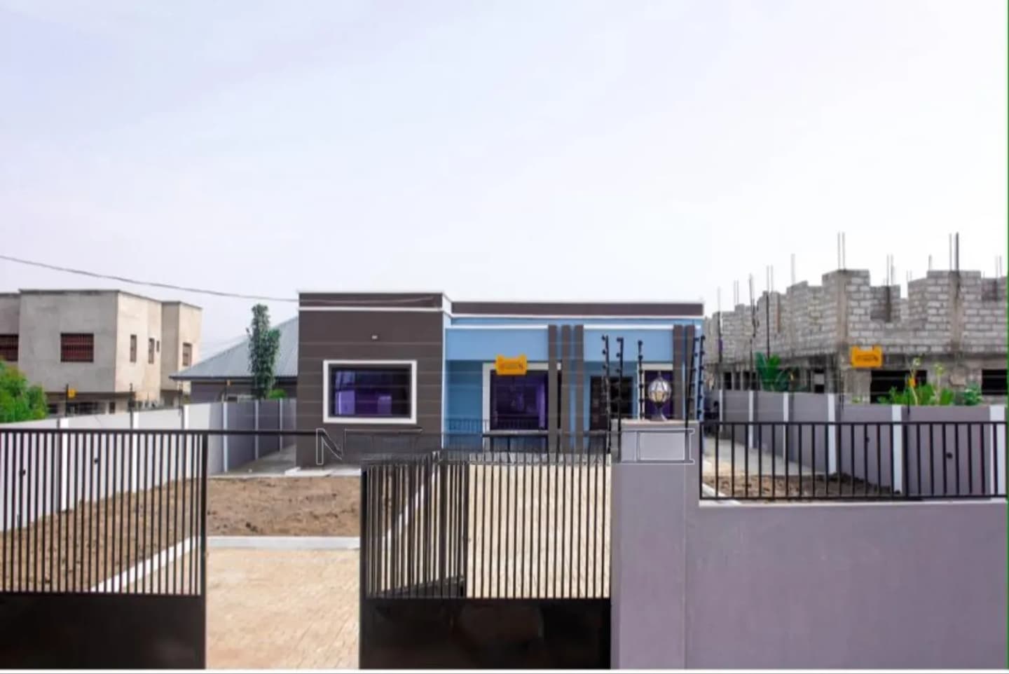 Community 23 - Commercial in Greater Accra, Tema Metropolitan - Sale