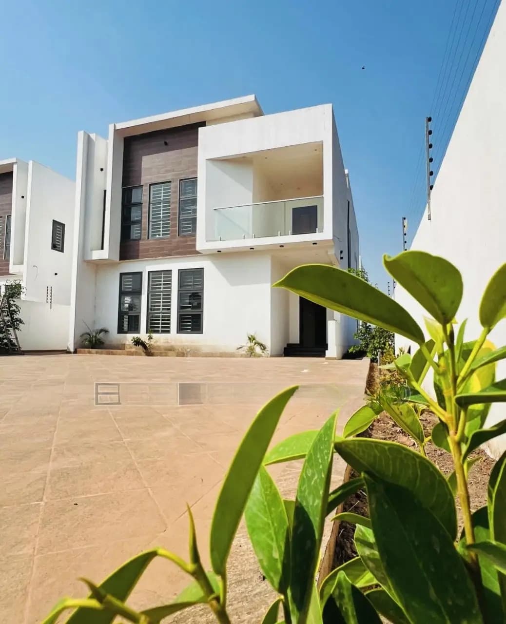 5bdrm House in Lakeside for sale - 5 bedroom House in Greater Accra, Ashaley Botwe, Lake Side Estate - Sale
