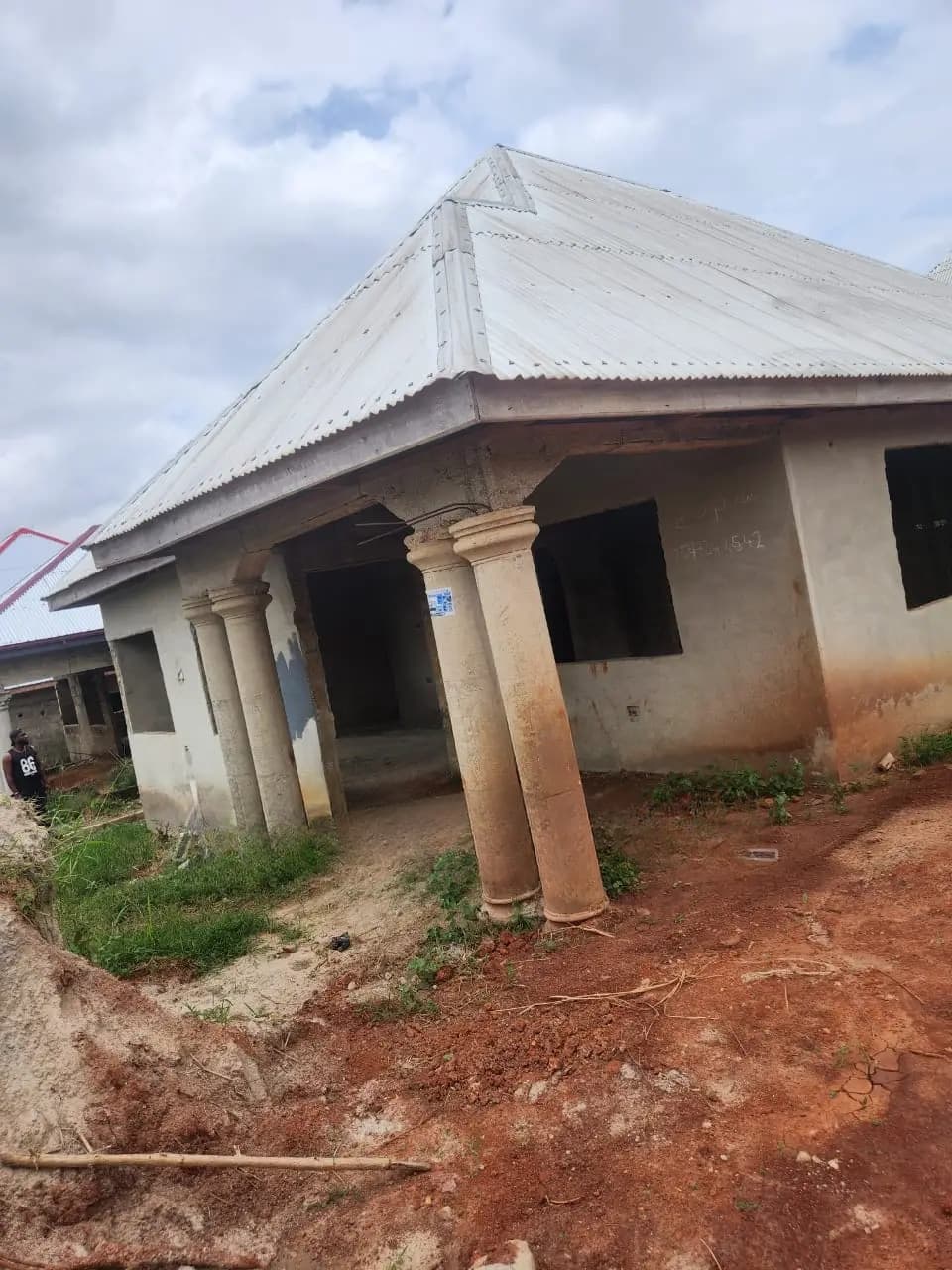3bdrm House in Esaso, Atwima Nwabiagya for sale - 3 bedroom House in Ashanti, Atwima Nwabiagya - Sale