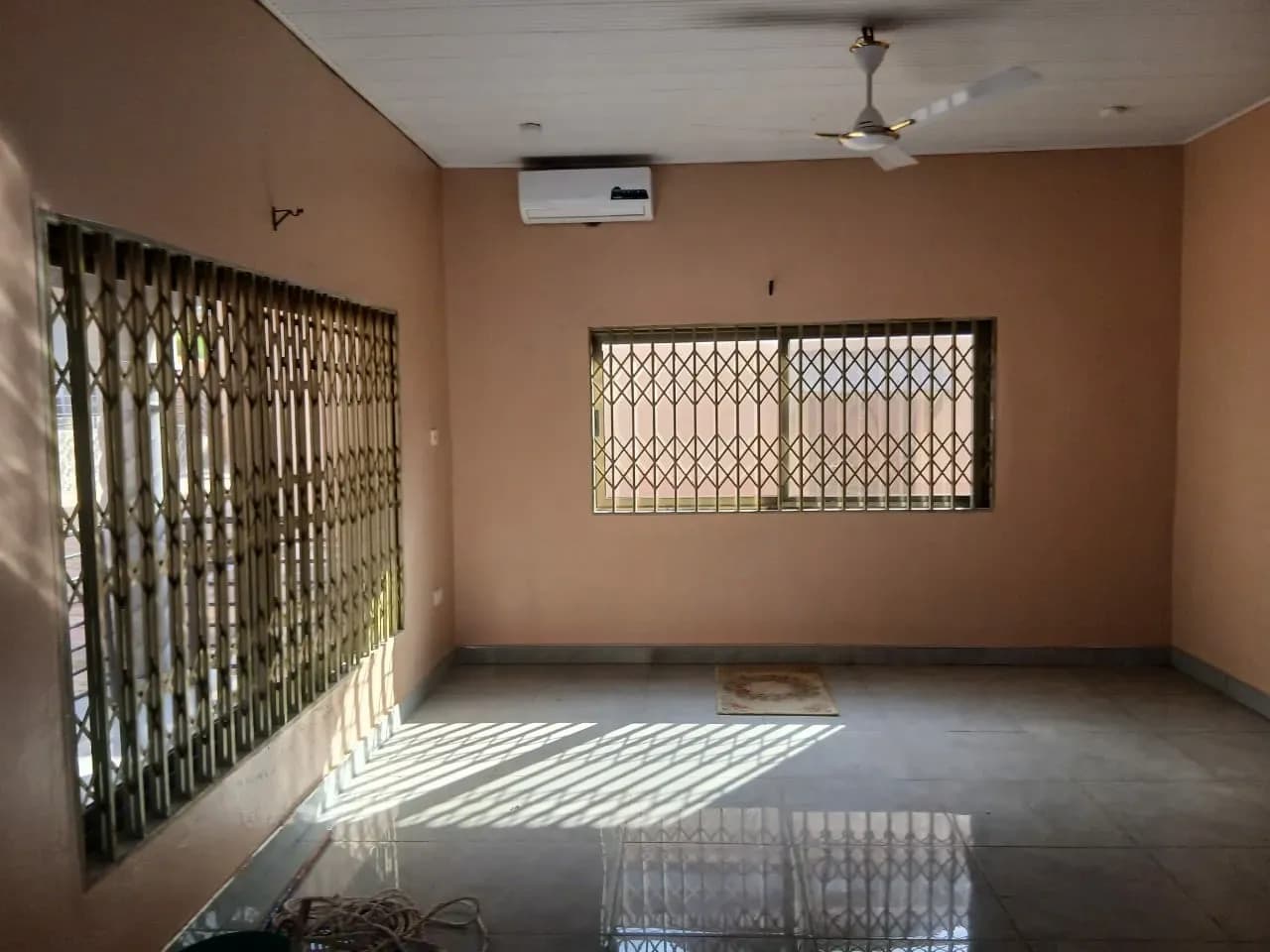 3bdrm House in Gbawe Zeroo Abosey, Accra Metropolitan for rent - 3 bedroom House in Greater Accra, Accra Metropolitan - Rent