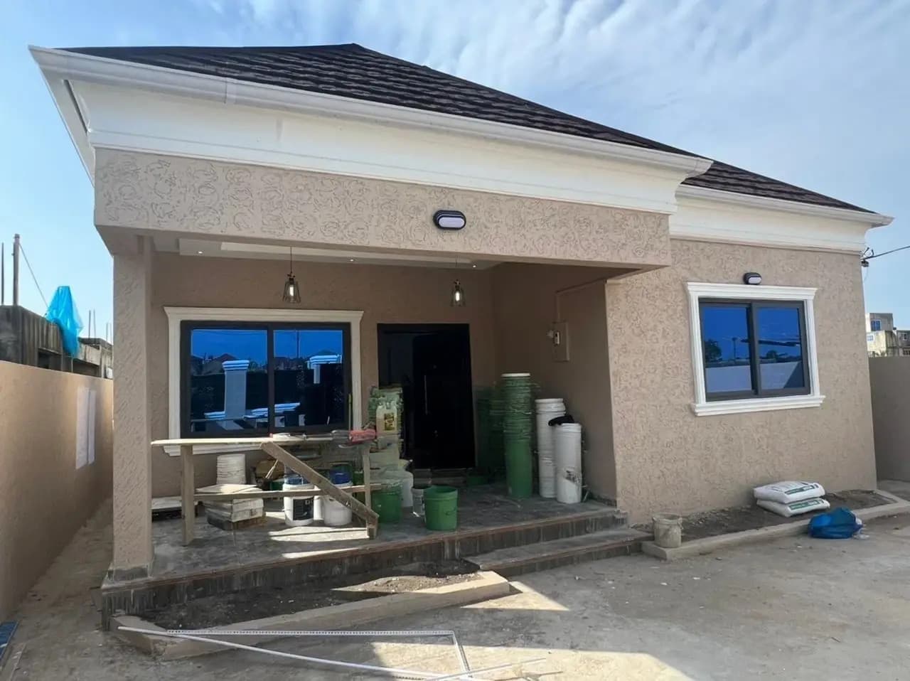 3bdrm House in Ablekuma for sale - 3 bedroom House in Greater Accra, Ablekuma - Sale