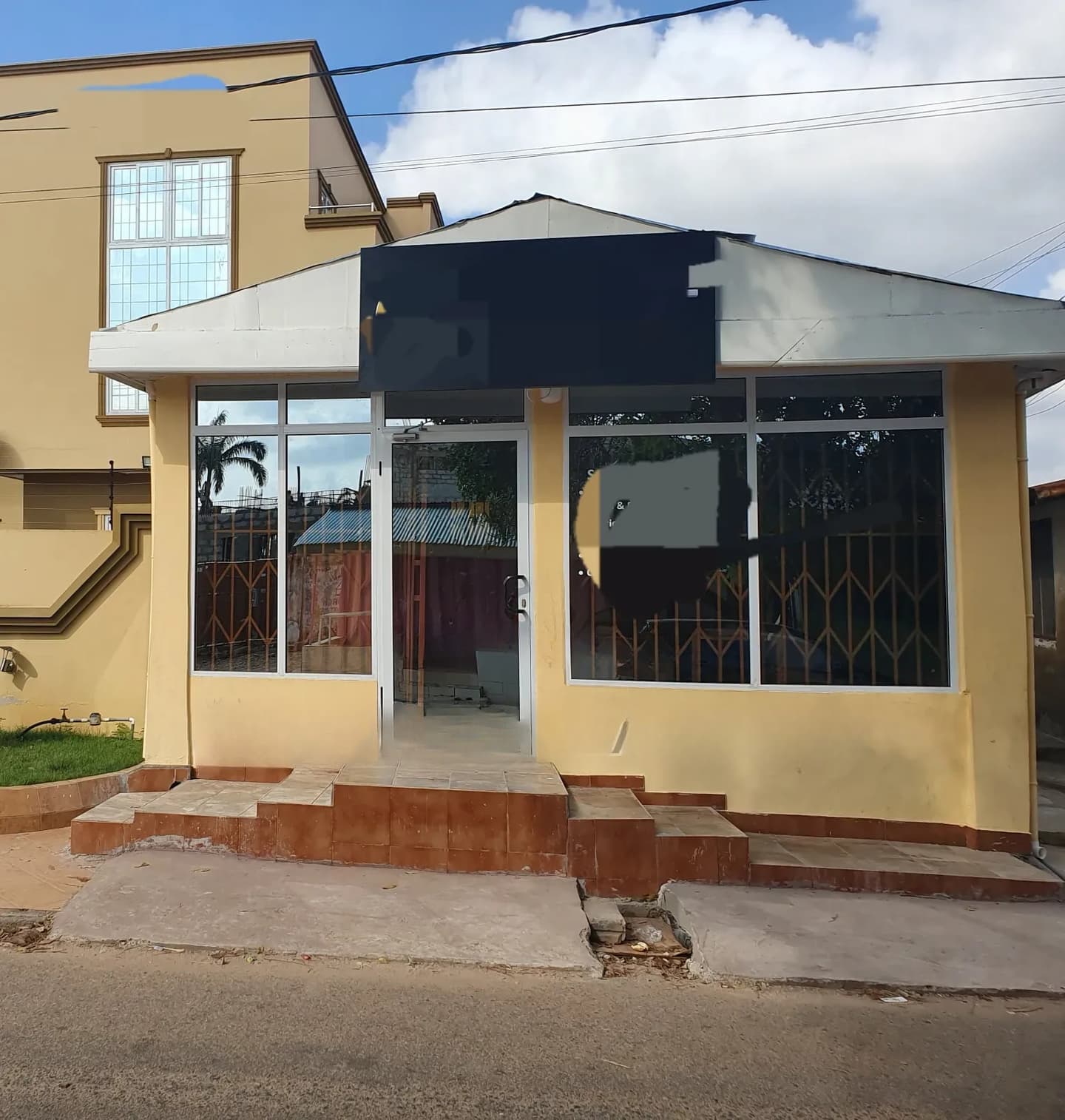 Unfurnished Office Space / Shop Available for Rent - Commercial in Greater Accra, East Legon - Rent