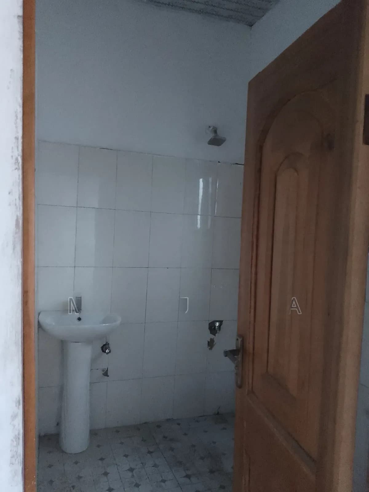 Chaaber and Hall - Commercial in Greater Accra, Adenta, New Legon - Rent