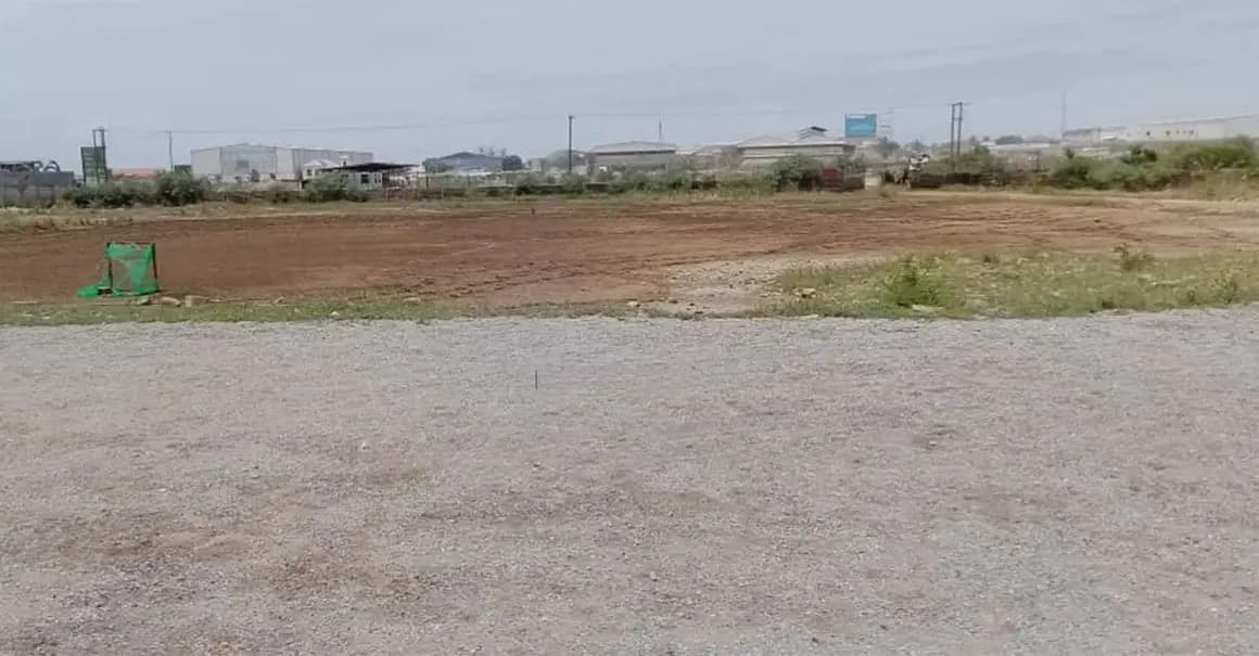 Commercial Land for Sale - Tema Motorway - Land in Greater Accra, Tema Metropolitan, Community 25 - Sale