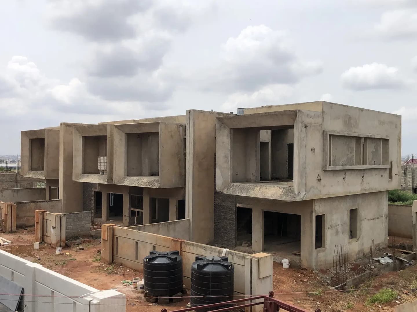 3bdrm Duplex in East Legon Hills, Accra Metropolitan for sale - 3 bedroom House in Greater Accra, Accra Metropolitan - Sale