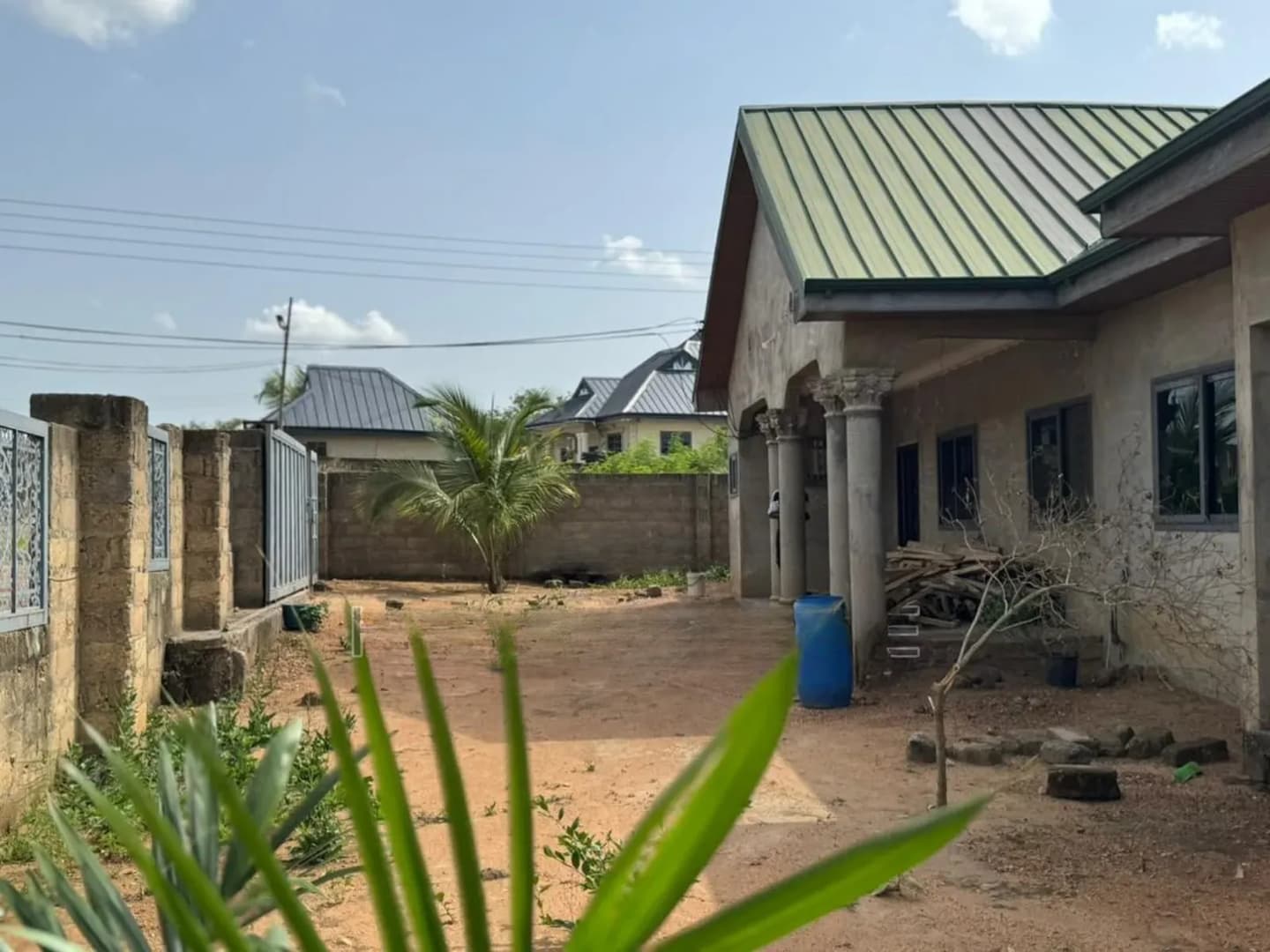 5bdrm House in Amasaman for sale - 5 bedroom House in Greater Accra, Ga West Municipal, Amasaman - Sale