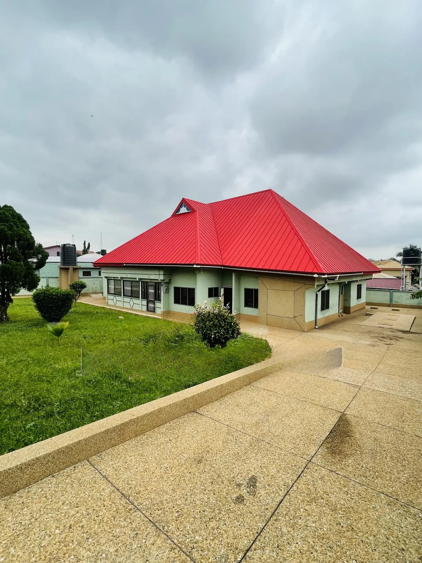 Furnished 6bdrm House in Pankrono Estate 🏡, Mampong Municipal for sale - 6 bedroom House in Ashanti, Mampong Municipal - Sale