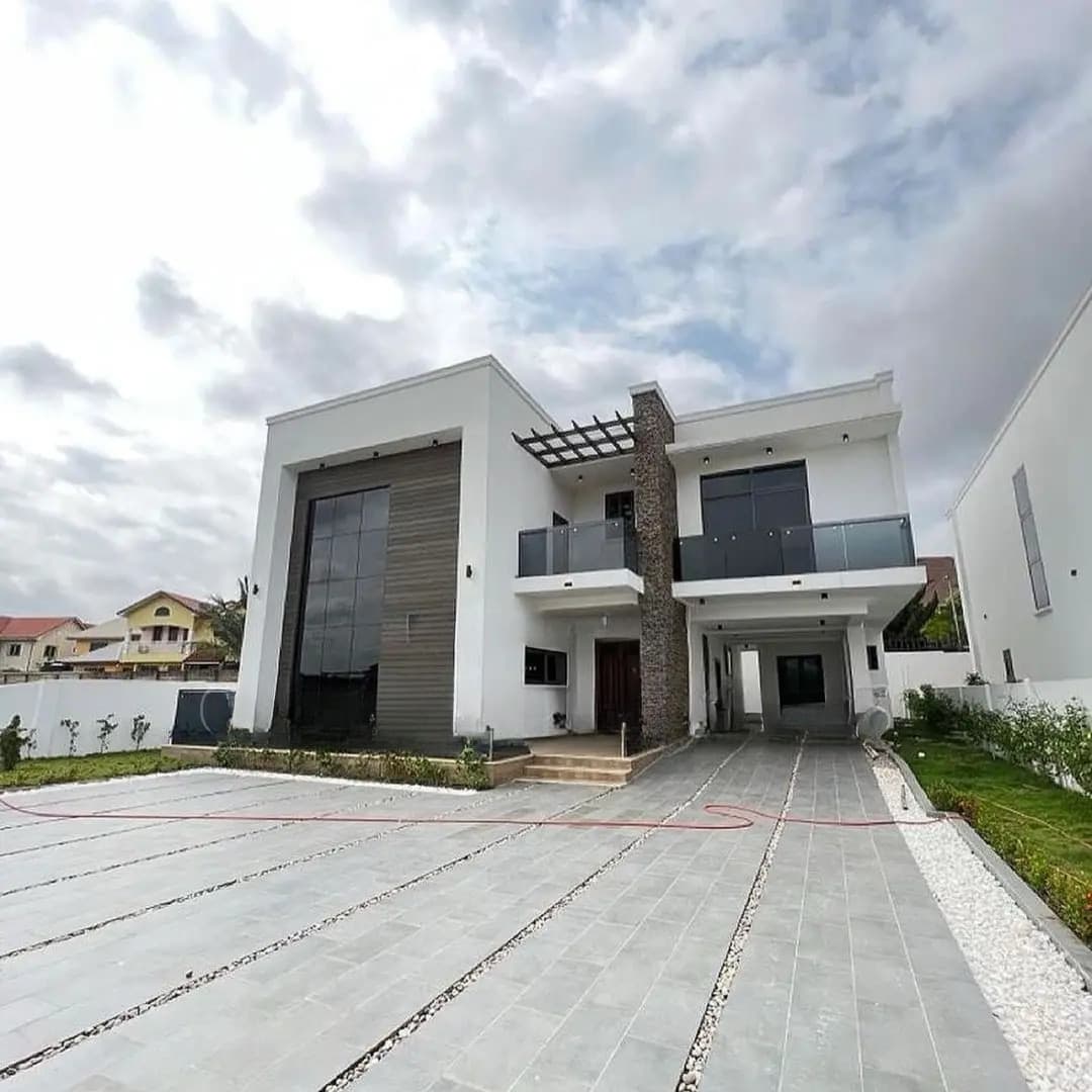 4bdrm House in Charclem Ventures, East Legon for sale - 4 bedroom House in Greater Accra, East Legon - Sale