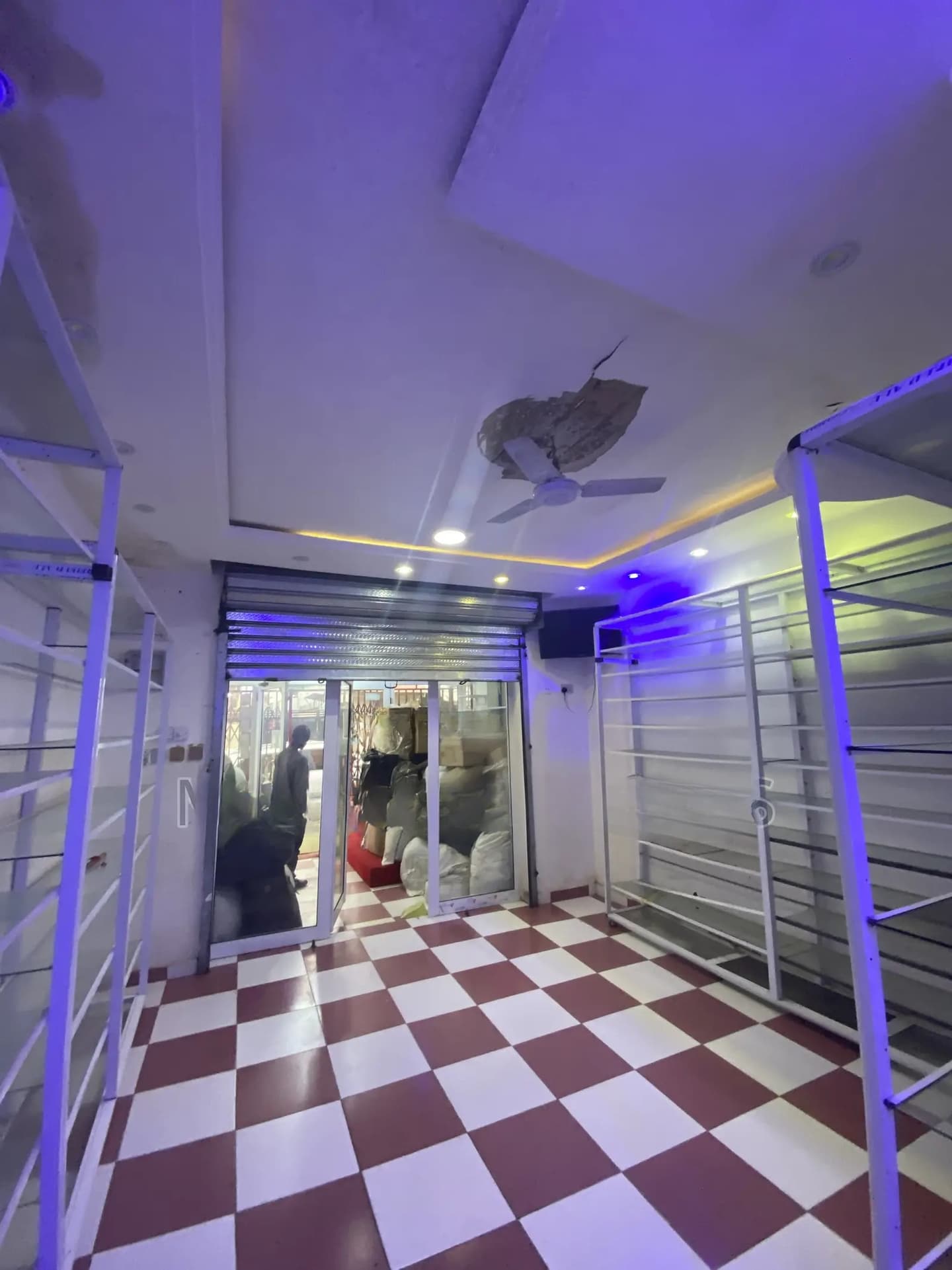 Shop for Rent at Chantain Mile 7 Alhaji Road - Commercial in Greater Accra, Achimota, Mile 7 - Rent