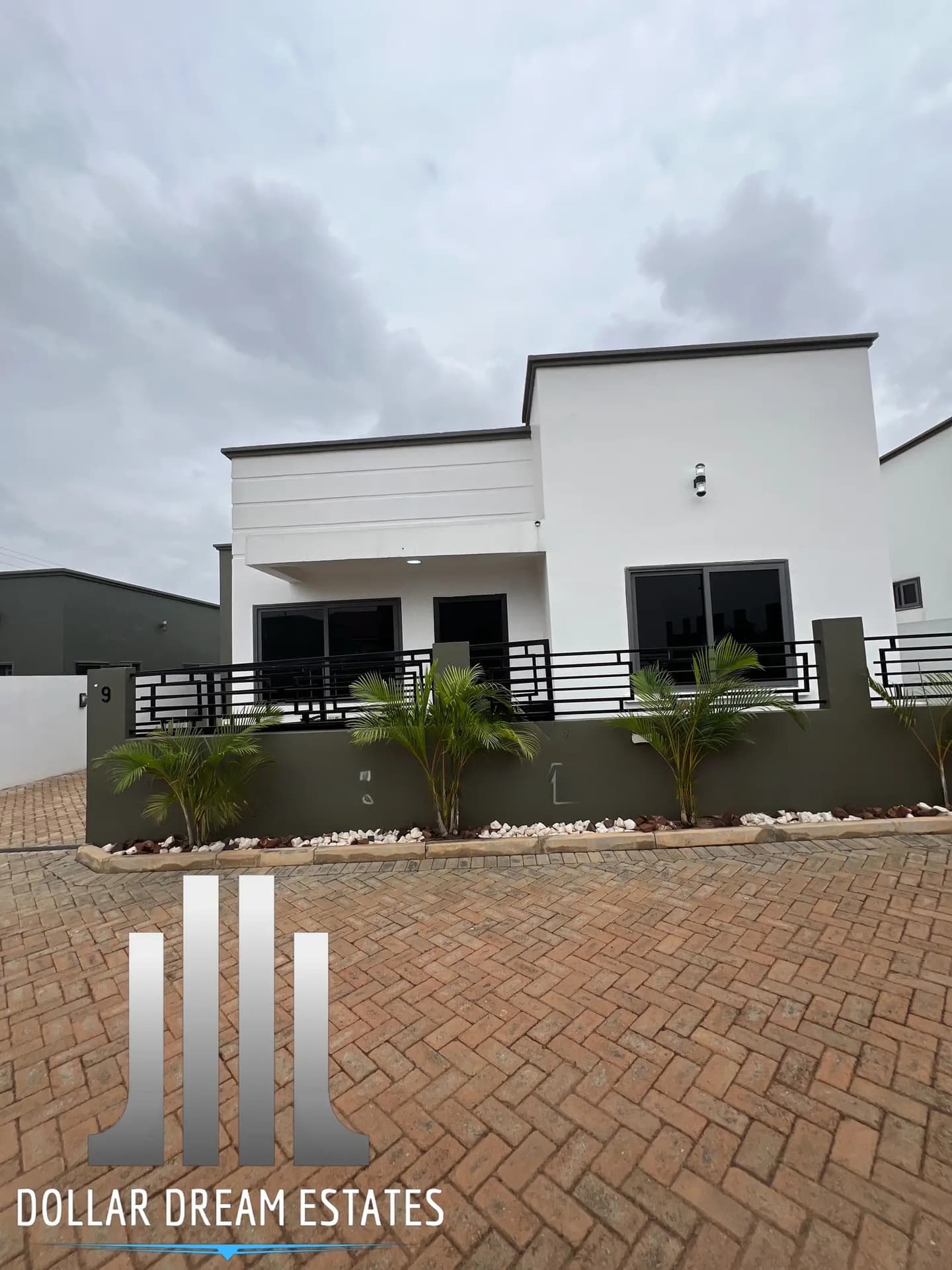 3bdrm House in North Legon for sale - 3 bedroom House in Greater Accra, North Legon - Sale
