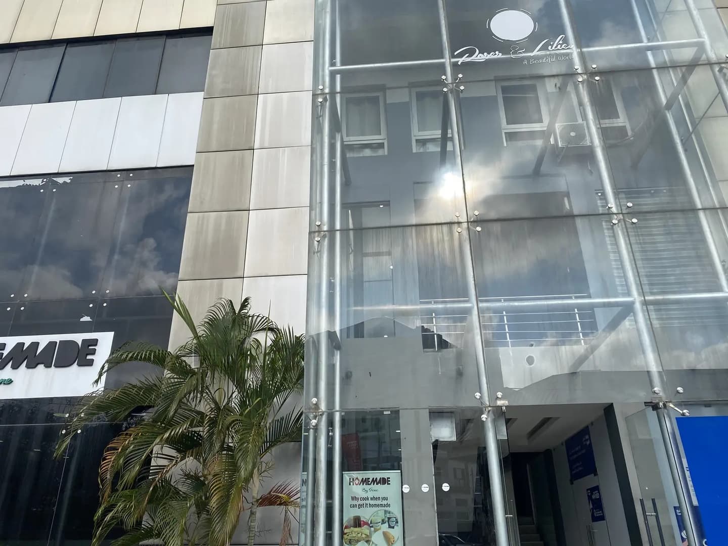 200 SQM Office Space With 2 Offices Inside at Labone - Commercial in Greater Accra, Labone - Rent