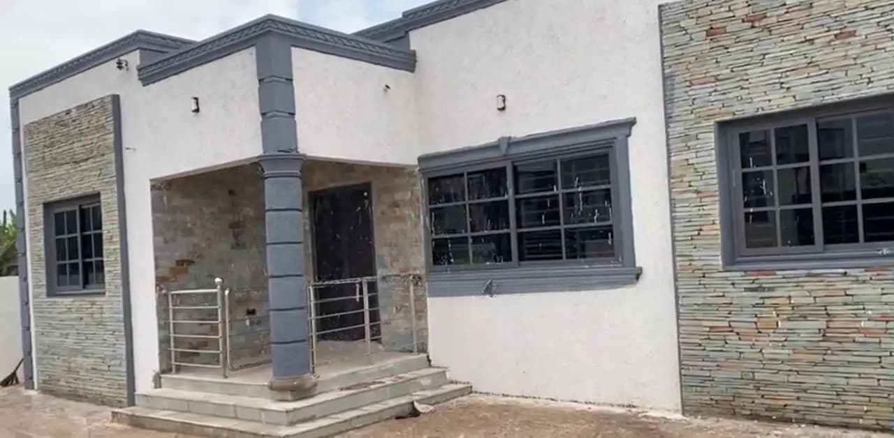 3bdrm House in Mainstay Estates, Oyarifa for sale - 3 bedroom House in Greater Accra, Oyarifa - Sale