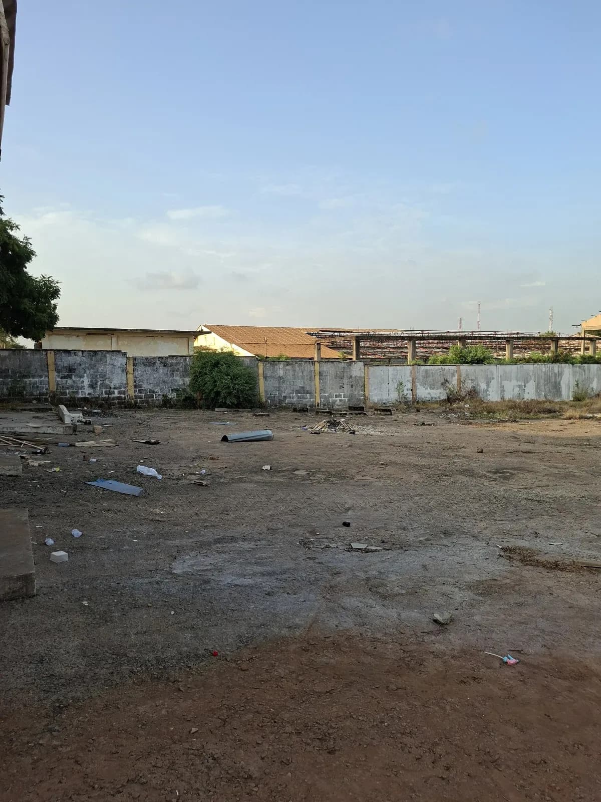 5 Acres Roadside Commercial Land at Comm.25 Tema - Land in Greater Accra, Tema Metropolitan - Sale