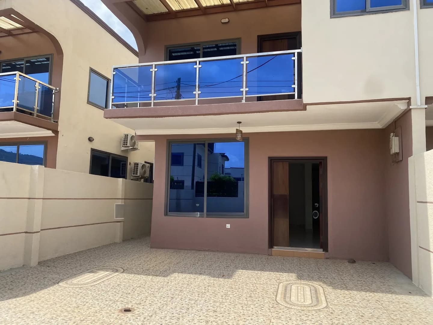 3bdrm Duplex in Oyarifa for rent - 3 bedroom House in Greater Accra, Oyarifa - Rent