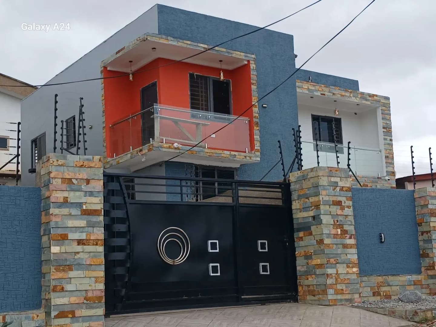 Furnished 5bdrm Apartment in Buokrom Estate F, Kumasi Metropolitan - 5 bedroom Apartment in Ashanti, Kumasi Metropolitan - Sale