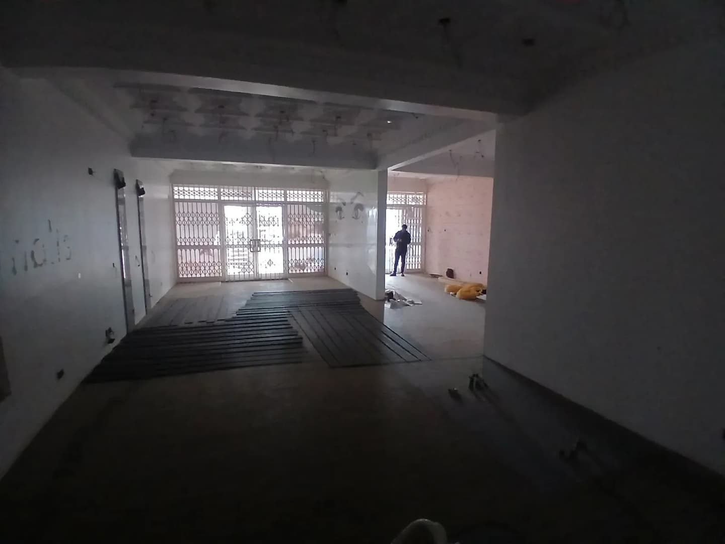 Double Shop at North Legon Extension - Commercial in Greater Accra, North Legon - Rent
