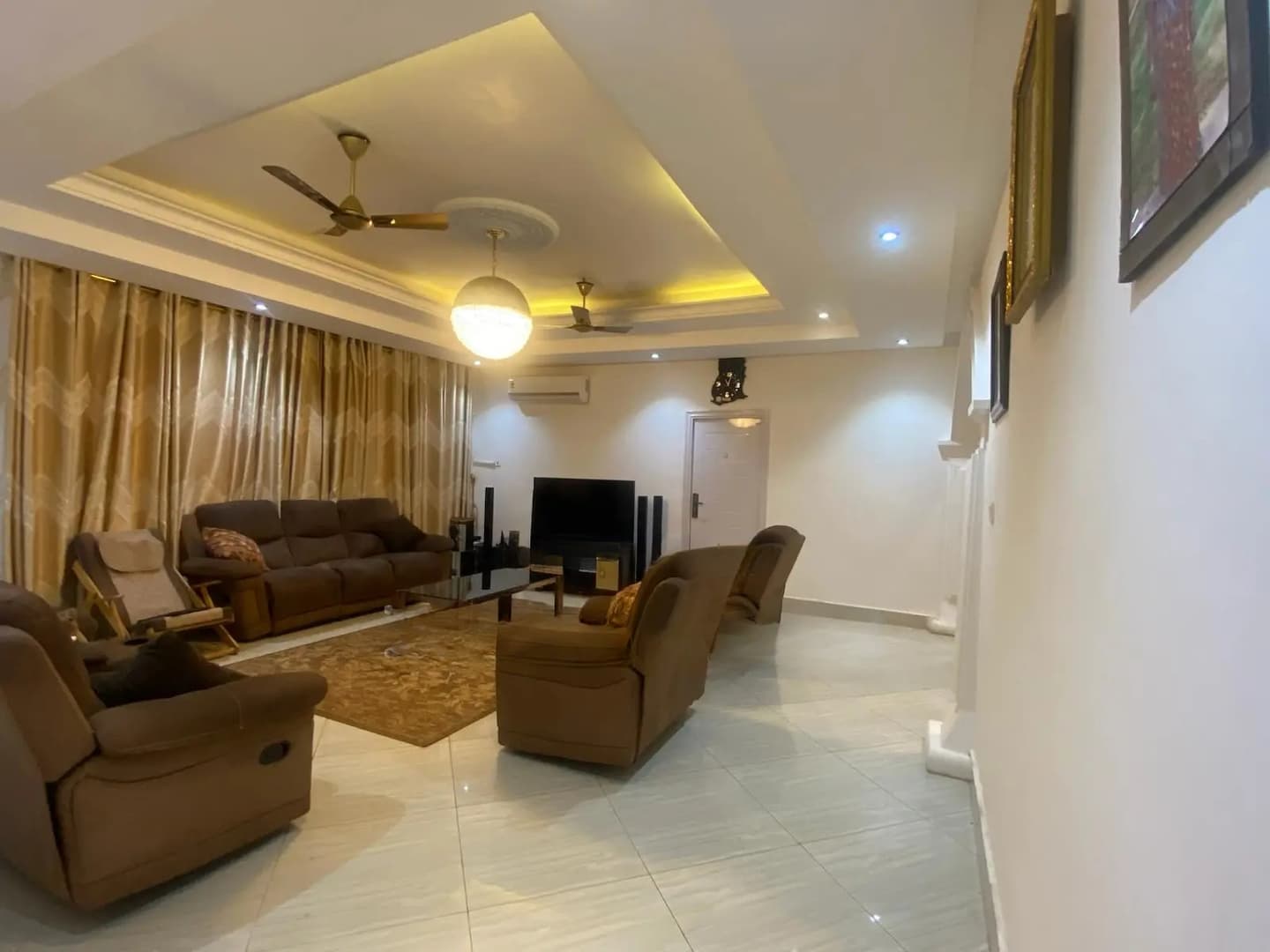 5bdrm House in New Bortianor, West Hills Mall Area for sale - 5 bedroom Commercial in Greater Accra, Weija, West Hills Mall Area - Sale