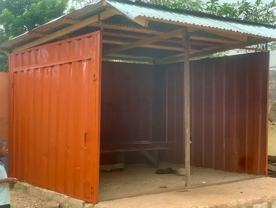 Container Shop for Sale - Direct Seller - Commercial in Greater Accra, Darkuman, Darkuman Police Station - Sale