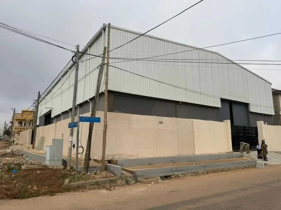 1,350sqm Warehouse at Achimota for Rent - Commercial in Greater Accra, Achimota - Rent