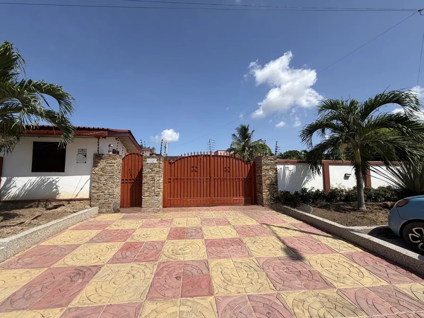 Commercial Property for Rent at Airport Area - Commercial in Greater Accra, Accra Metropolitan - Rent