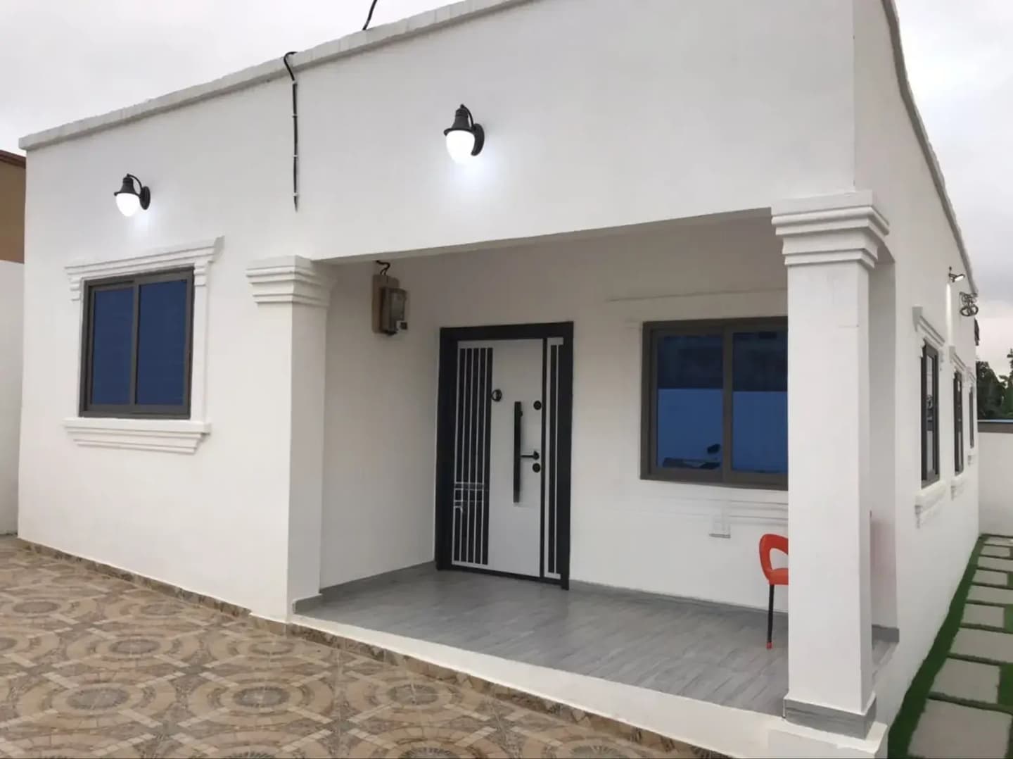 2bdrm House in Ashomang Estate for sale - 2 bedroom House in Greater Accra, Ashomang Estate - Sale