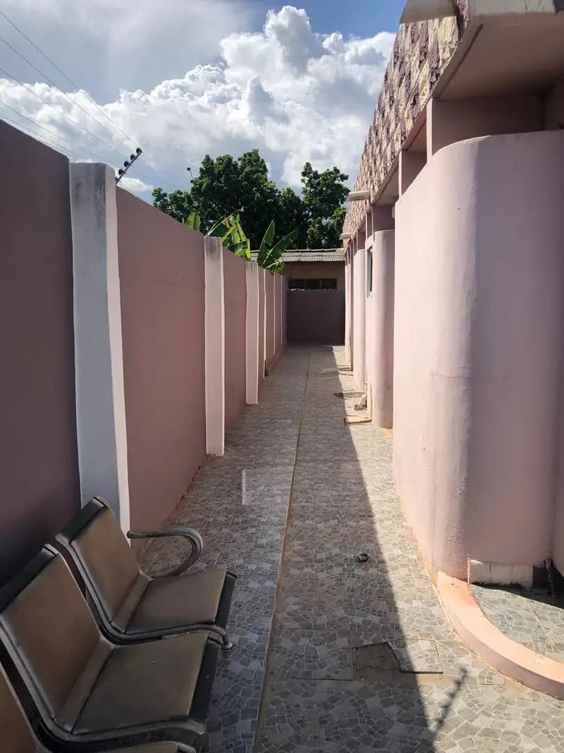 6 Bedroom House for Sale - 6 bedroom Commercial in Greater Accra, Gbawe, Top Base - Sale