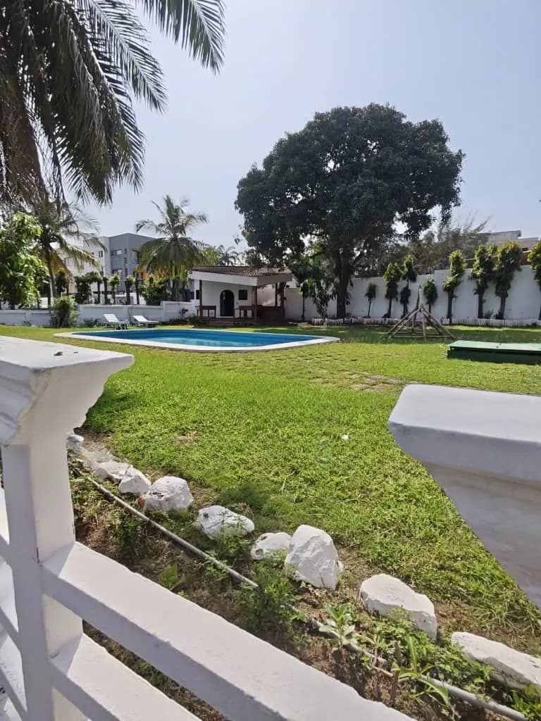 5bdrm House in Mainstay Estates, Airport Residential Area for sale - 5 bedroom House in Greater Accra, Airport Residential Area - Sale