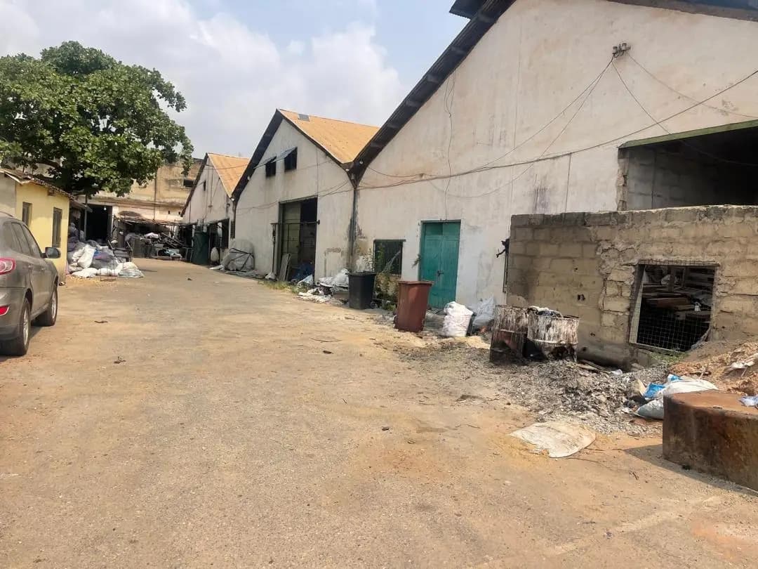 2acers Land + Warehouse at North Kaneshie for Sale - Commercial in Greater Accra, Kaneshie, North Kaneshie - Sale