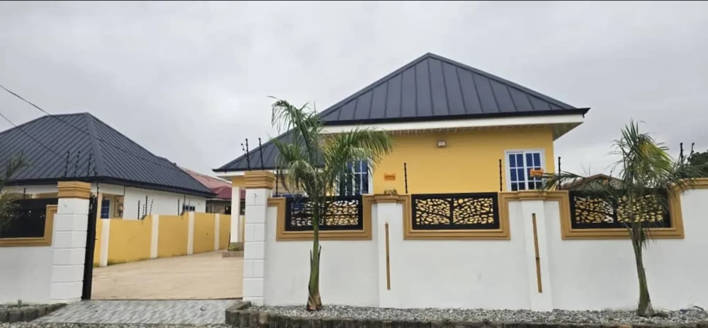3bdrm House in Truwest, Ablekuma for sale - 3 bedroom House in Greater Accra, Ablekuma - Sale