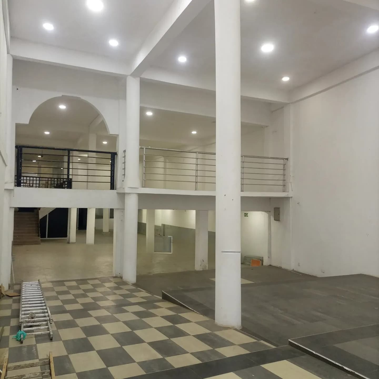 Very Spacious Commercial Spaces for Rent – Baatsona, Spintex - Commercial in Greater Accra, Spintex - Rent