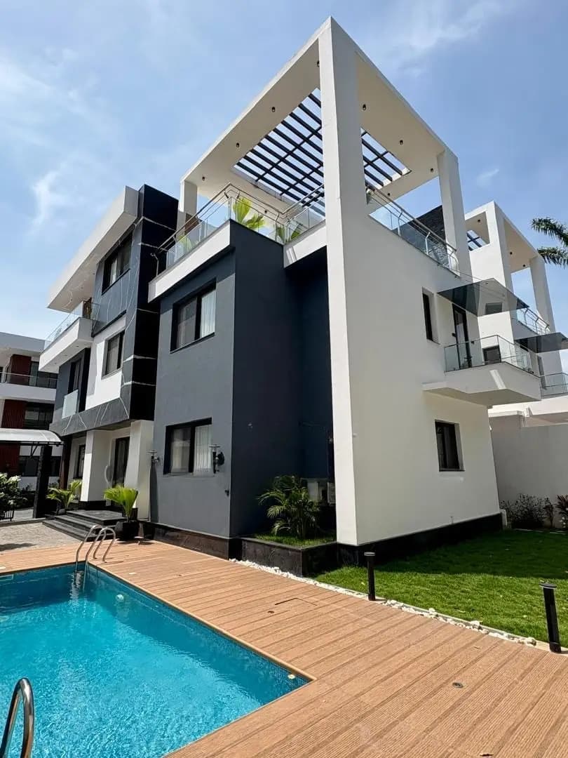 4bdrm House in Charclem Ventures, Cantonments for sale - 4 bedroom House in Greater Accra, Cantonments - Sale
