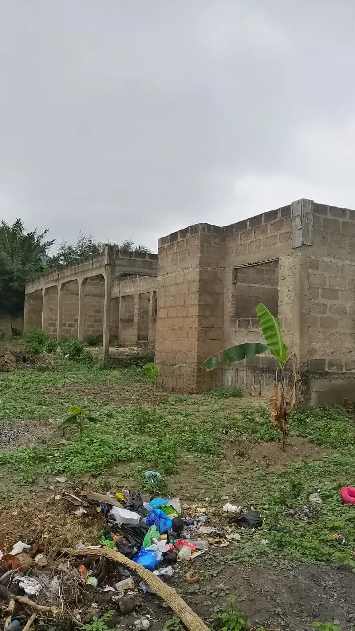 5bdrm House in Squado Ventures, Anyaa for sale - 5 bedroom House in Greater Accra, Anyaa - Sale