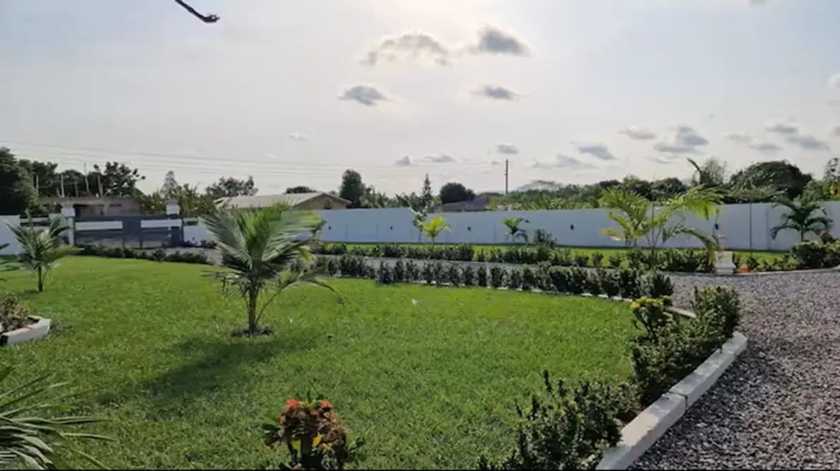 The Whitehouse Villa Event Venue - House in Greater Accra, Dodowa, Dodowa Main Station - Rent
