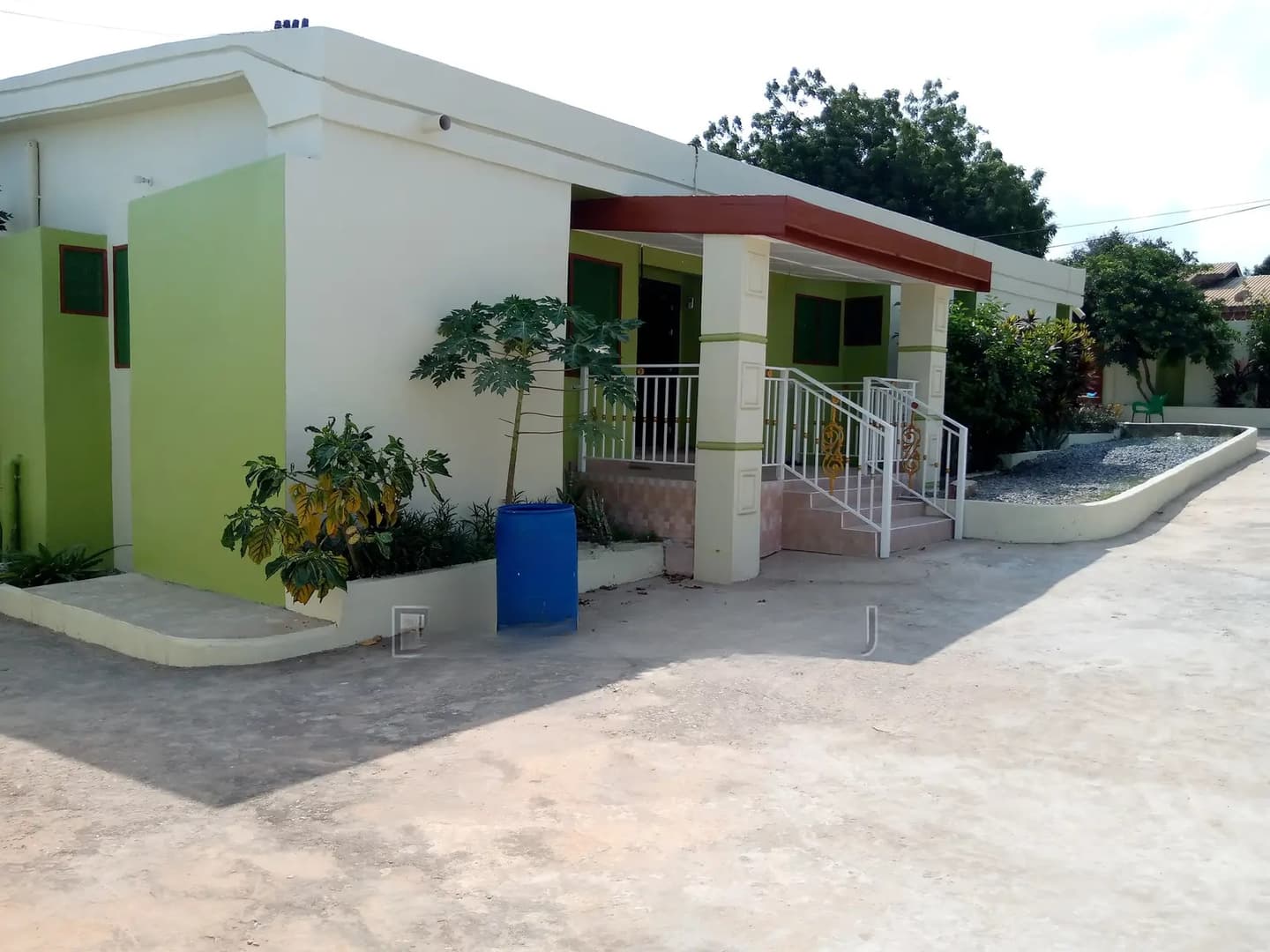 3bdrm Apartment in School Junction for rent - 3 bedroom Apartment in Greater Accra, Anyaa, Anyaa School Junction - Rent