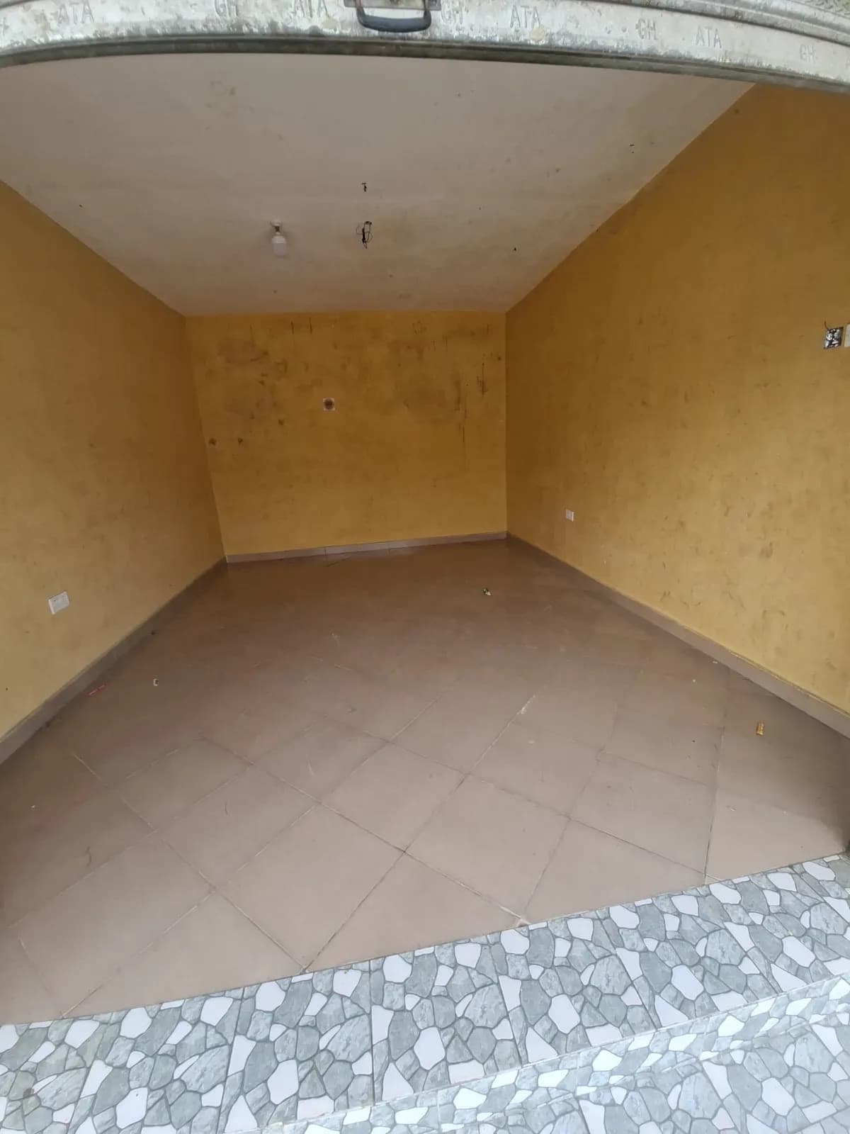 Shop at Dome for Rent - Commercial in Greater Accra, Ga East Municipal - Rent