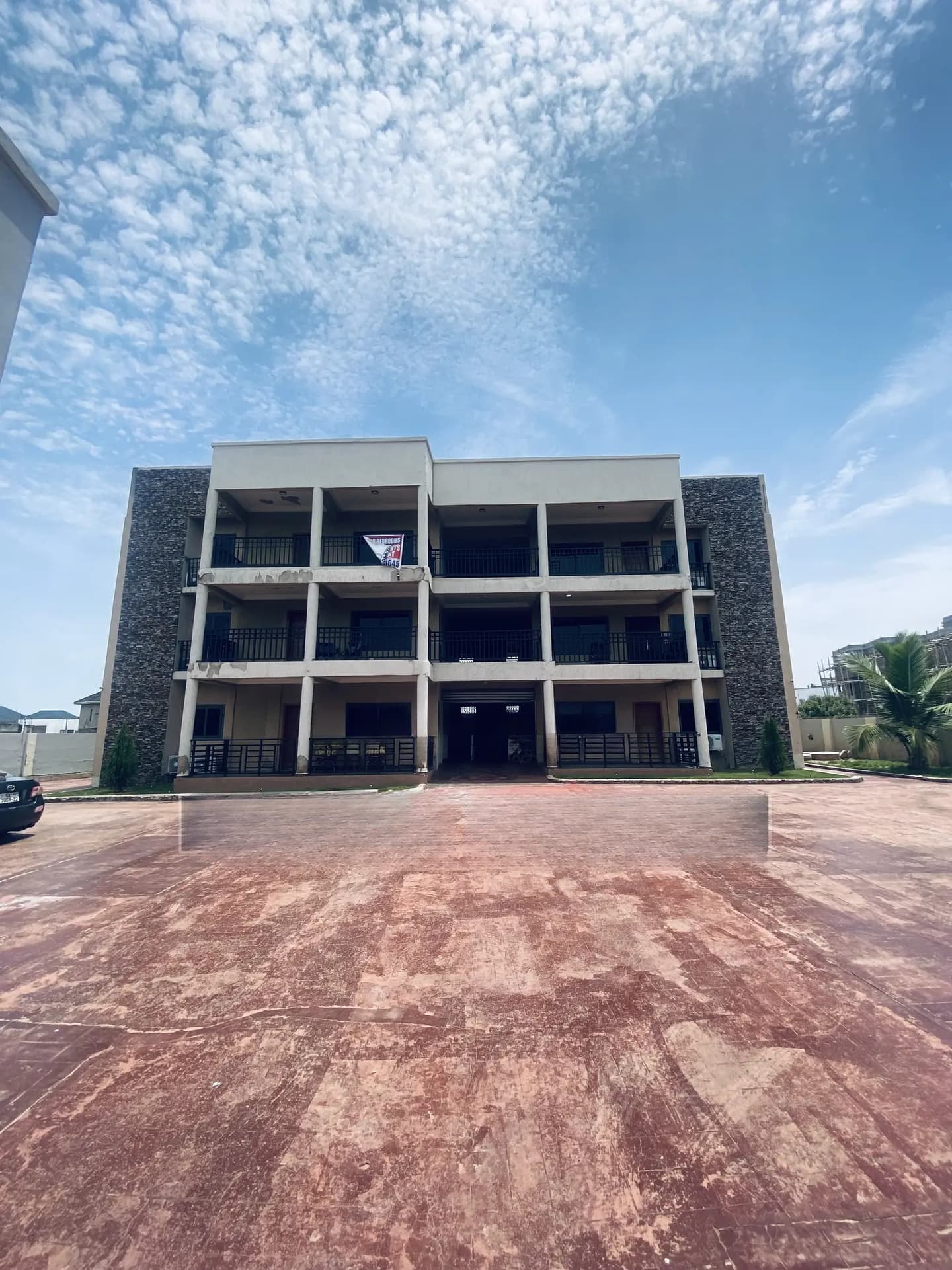 3bdrm Apartment in East Legon Hills, School Junction for rent - 3 bedroom Apartment in Greater Accra, Ashaley Botwe, Ashaley Botwe School Junction - Rent