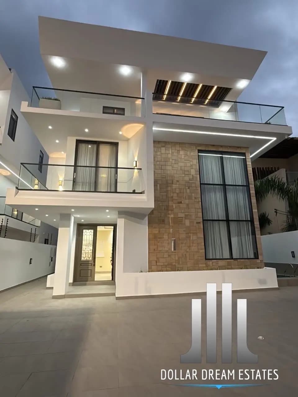 Furnished 5bdrm House in East Legon for sale - 5 bedroom House in Greater Accra, East Legon - Sale