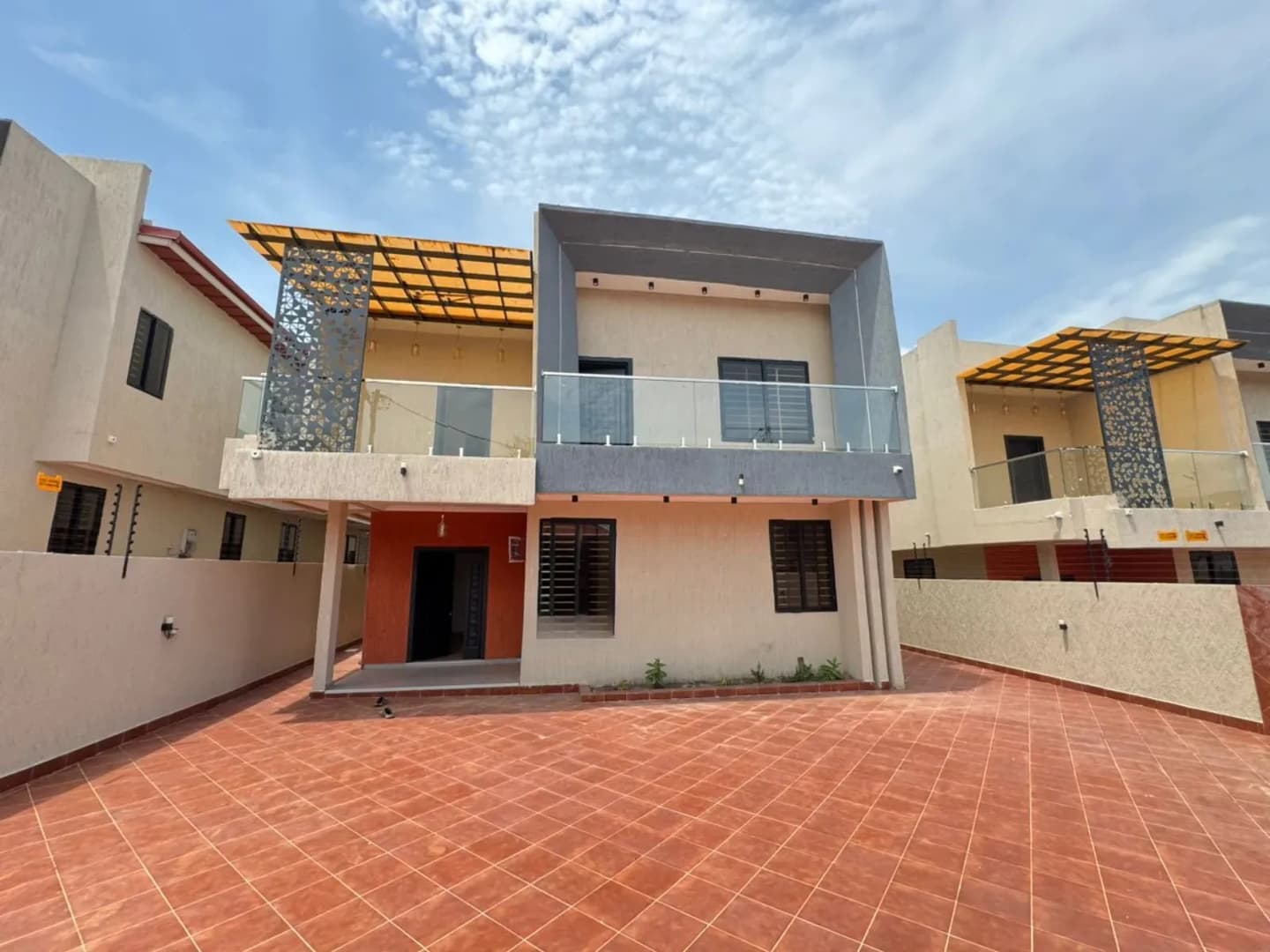 4bdrm House in Kouttan Estate, Owusu Ansah for sale - 4 bedroom House in Greater Accra, Oyarifa, Owusu Ansah - Sale