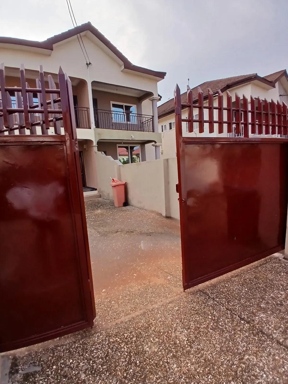 3bdrm Duplex in Teiman, Oyarifa for rent - 3 bedroom House in Greater Accra, Oyarifa - Rent