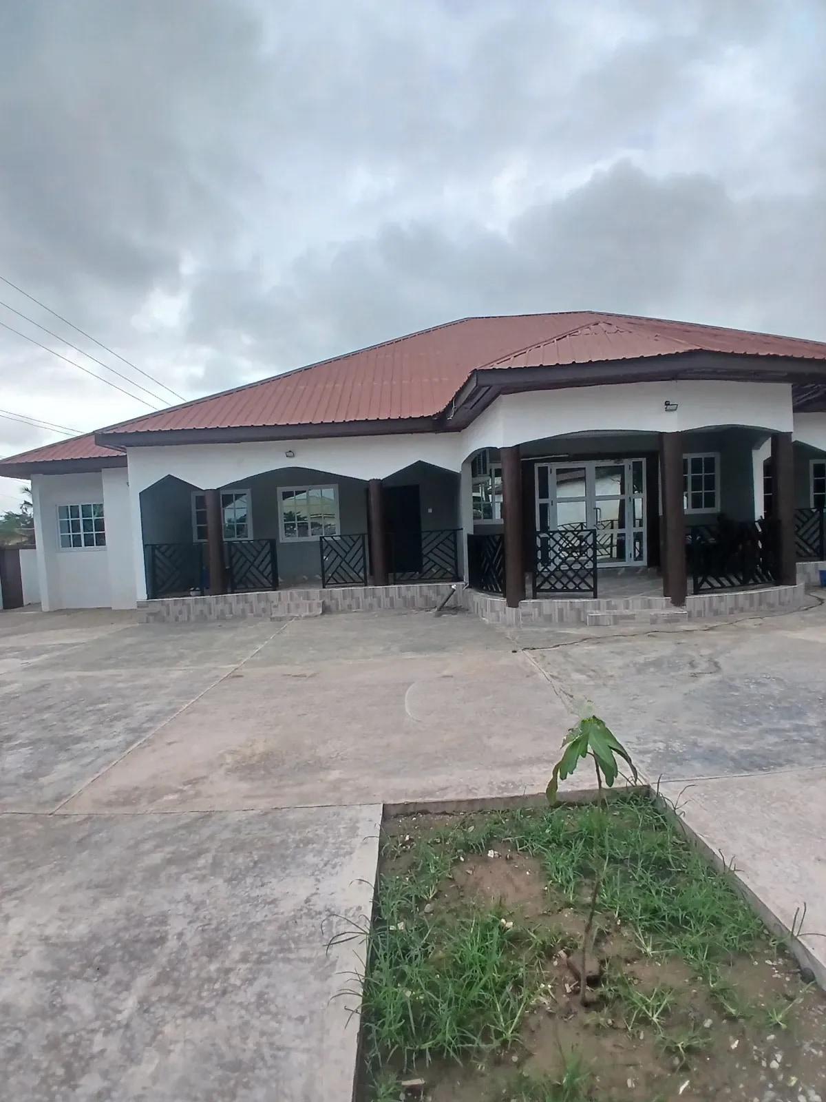 3bdrm Bungalow in Oyatifa, Ghana Flag for rent - 3 bedroom House in Greater Accra, Oyarifa, Ghana Flag - Rent