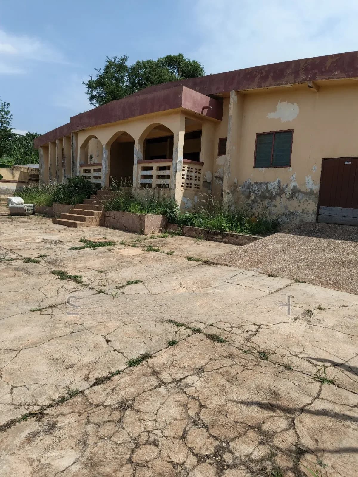 5bdrm House in Free Will Agency, Kumasi Metropolitan for sale - 5 bedroom House in Ashanti, Kumasi Metropolitan - Sale