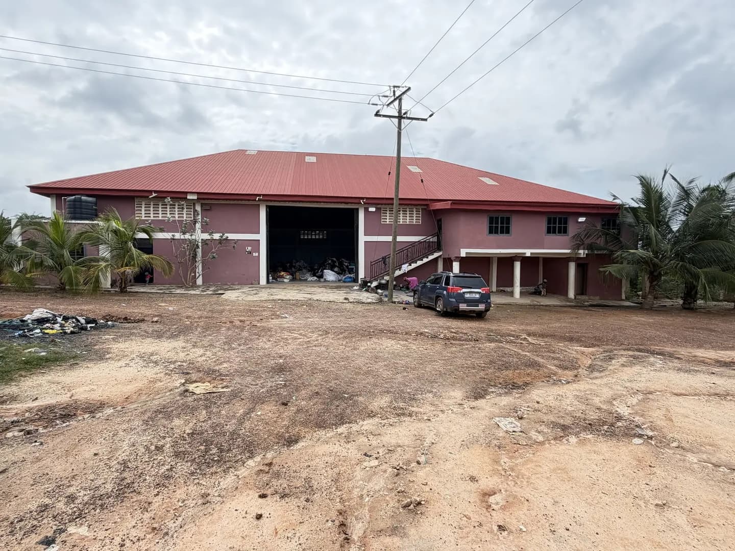 Warehouse for Sale at Kaase Oti Area. - Commercial in Ashanti, Kumasi Metropolitan - Sale