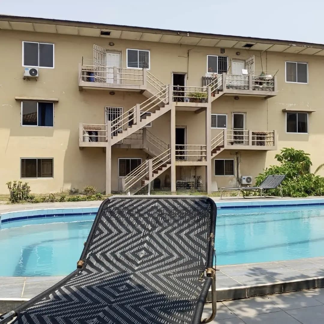 24 Bedrooms Hotel for Sale at Osu - 24 bedroom Commercial in Greater Accra, Osu, Osu Ako-Adjei - Sale
