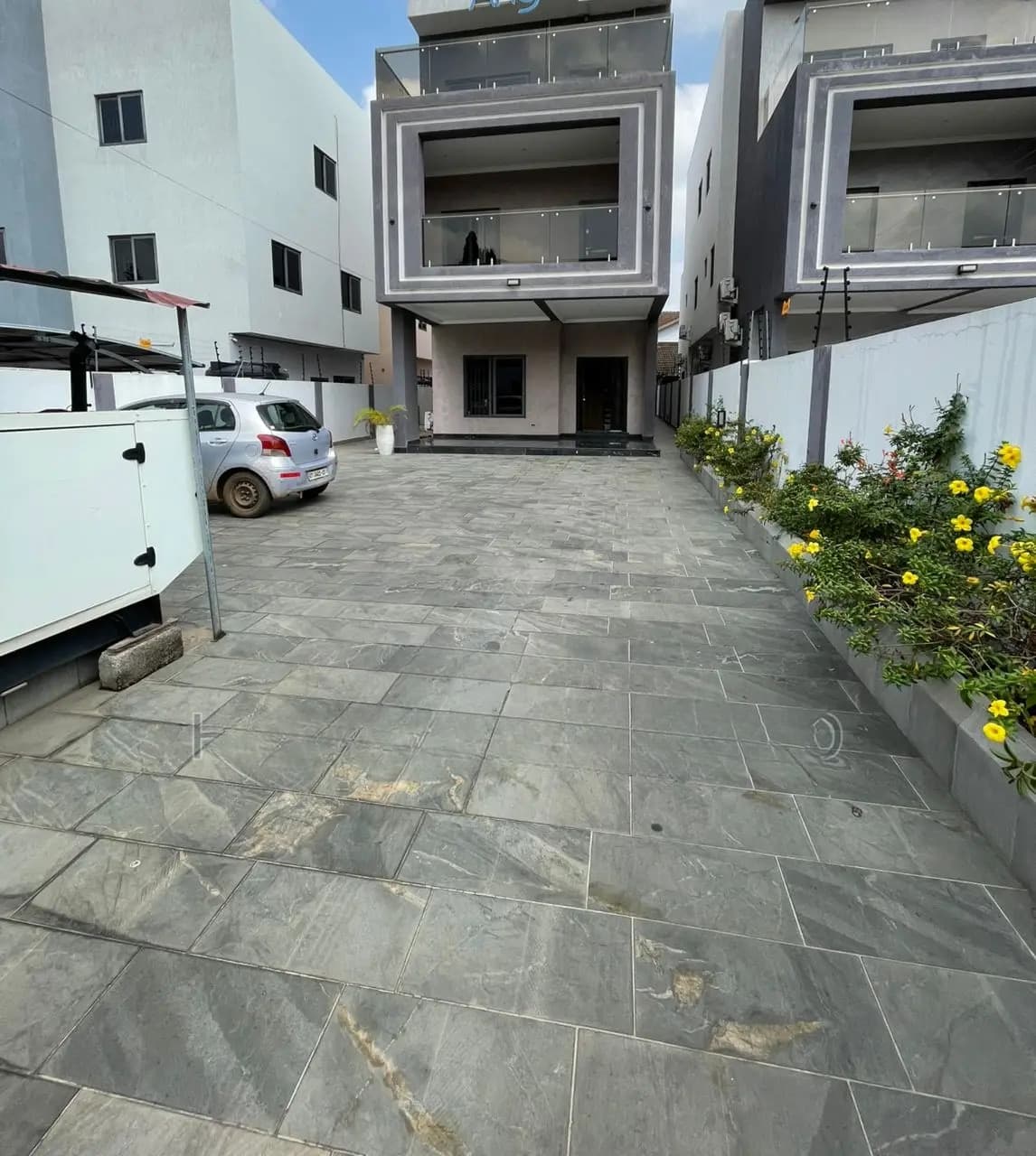 Executive Office Space East Legon - Commercial in Greater Accra, East Legon - Rent