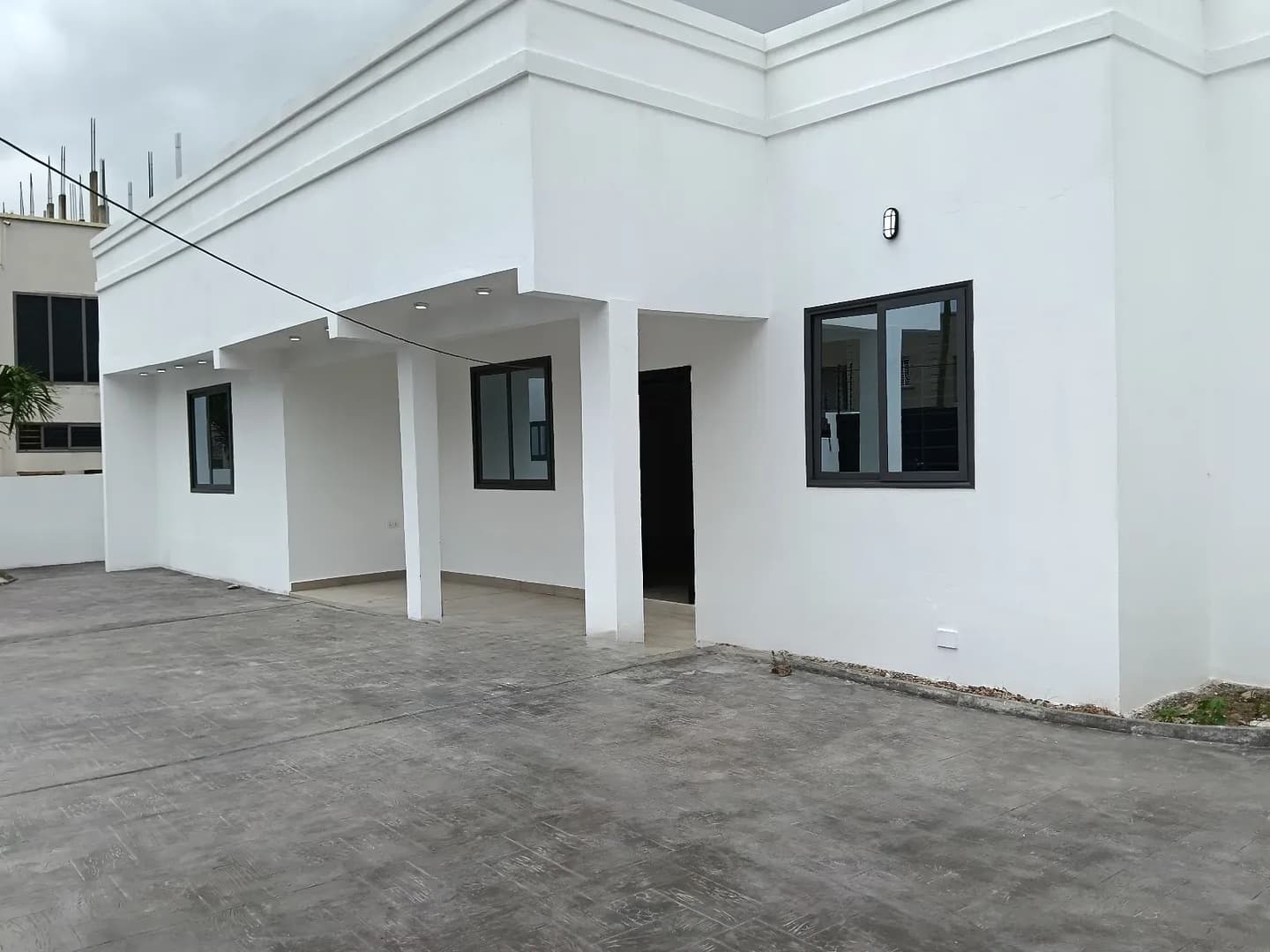3bdrm House in School Junction for rent - 3 bedroom House in Greater Accra, Ashaley Botwe, Ashaley Botwe School Junction - Rent