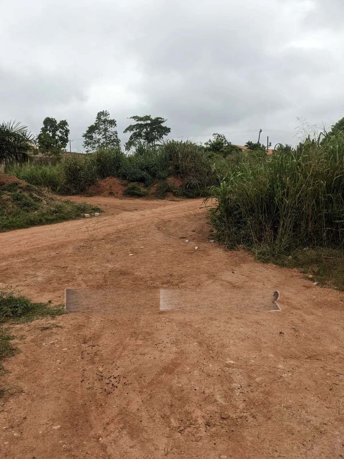 Plot of Land for Sale at Jachie Pramso Off Lake Bosomtwe Road Kumasi - Land in Ashanti, Bosomtwe - Sale